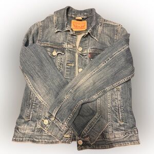 Levi's Denim Jacket in Classic Blue